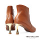 【TINO BELLINI 貝里尼】巴西進口 氣質優雅尖頭踝靴 FWOV027-9