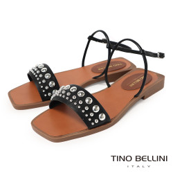  TINO BELLINI 貝里尼 巴西進口波希米亞風鉚釘造型一字帶平底涼鞋FSJT022-1(黑色)
