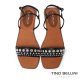  TINO BELLINI 貝里尼 巴西進口波希米亞風鉚釘造型一字帶平底涼鞋FSJT022-1(黑色)