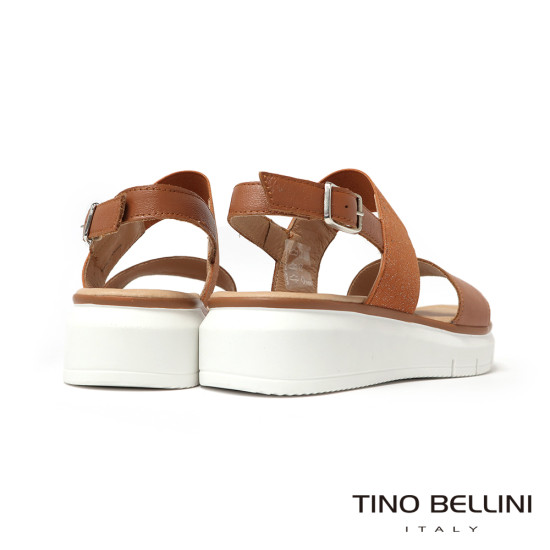 TINO BELLINI 貝里尼 經典進口真皮一字露趾亮粉寛版厚底涼鞋FSNT025-9(咖啡色)