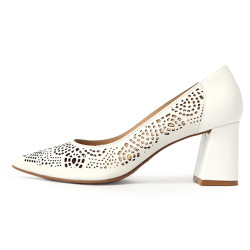 蕾絲簍空尖頭粗跟鞋FSET0003-0