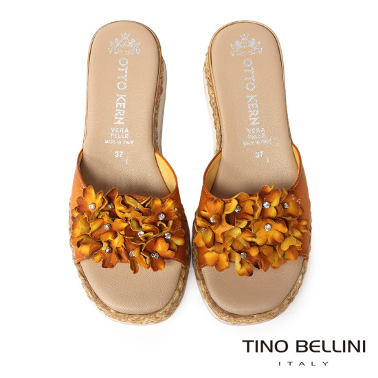 亮鑽花瓣厚底涼拖鞋FSUO002-F